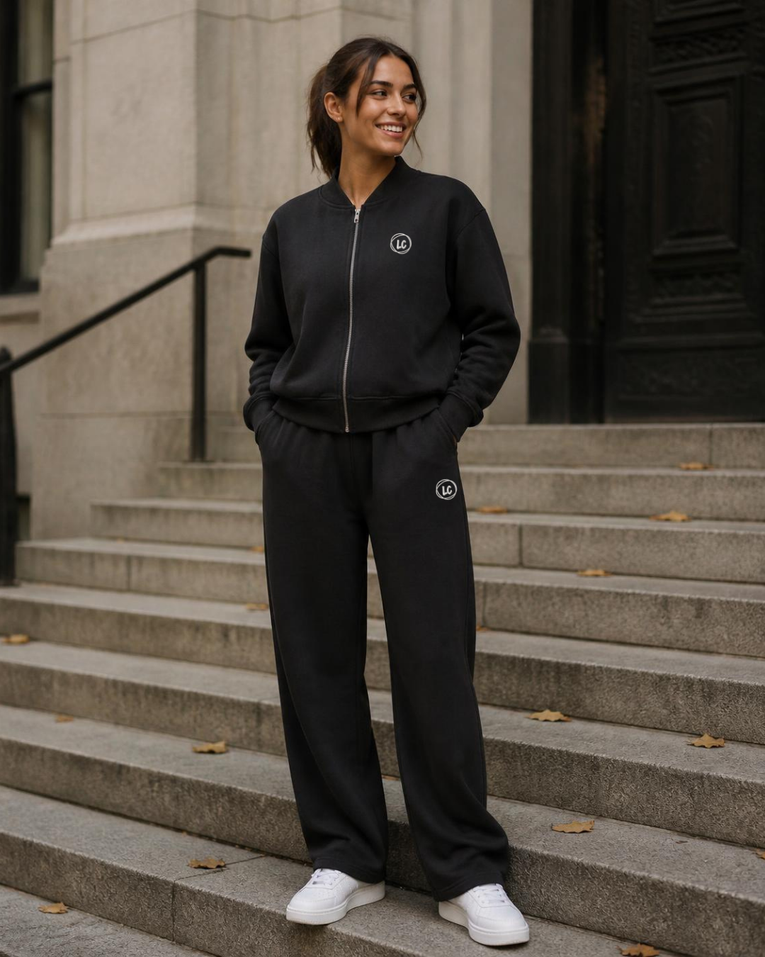 Ensemble bomber et jogging LC Noir porté femme